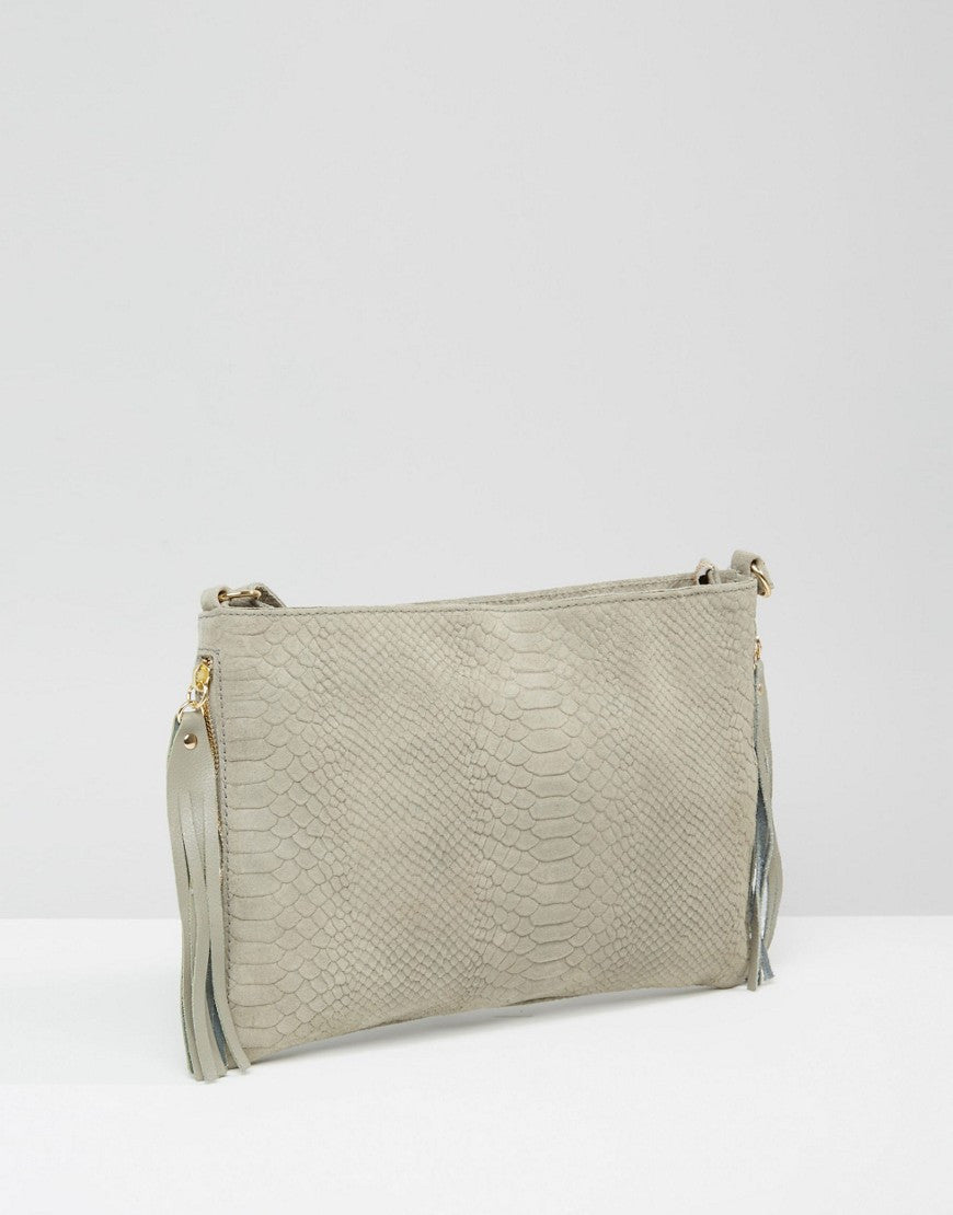 New Look Whipstitch Fringe Mini Duffle Bag