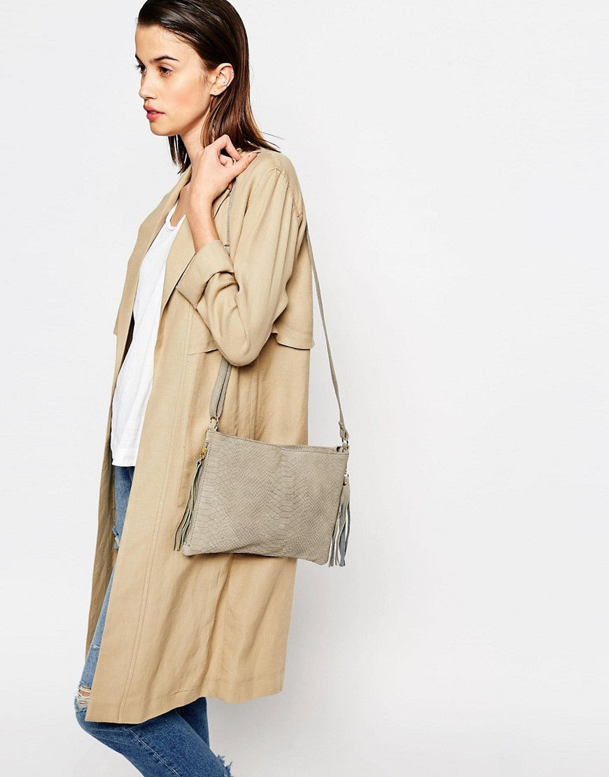 New Look Whipstitch Fringe Mini Duffle Bag